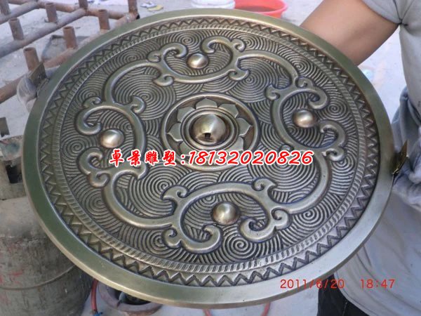 銅浮雕，花紋銅浮雕