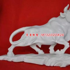 拓荒牛石雕，漢白玉石牛動物雕塑