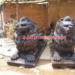 趴著的西洋獅子銅雕，銅獅子雕塑