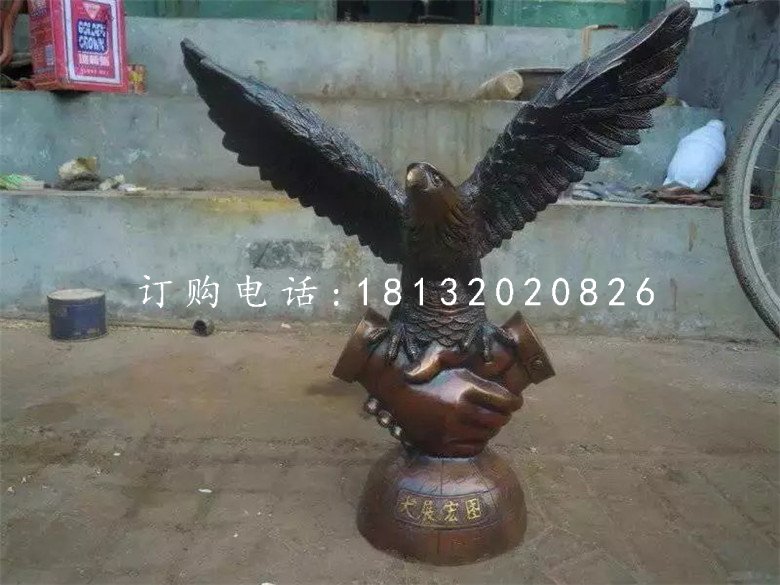 共贏銅雕，廣場老鷹銅雕