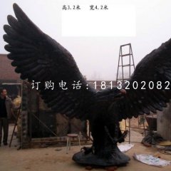 雄鷹展翅雕塑廣場(chǎng)老鷹銅雕