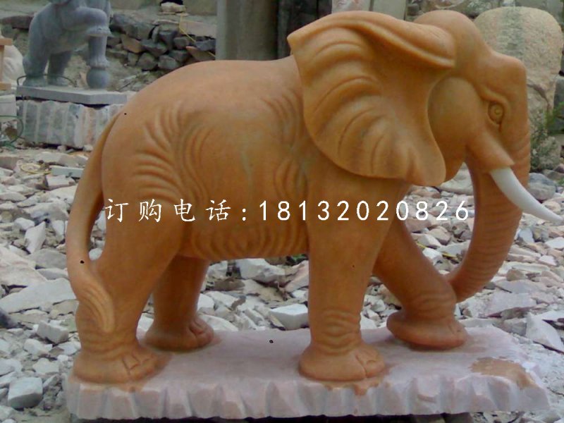 晚霞紅大象，石雕動物