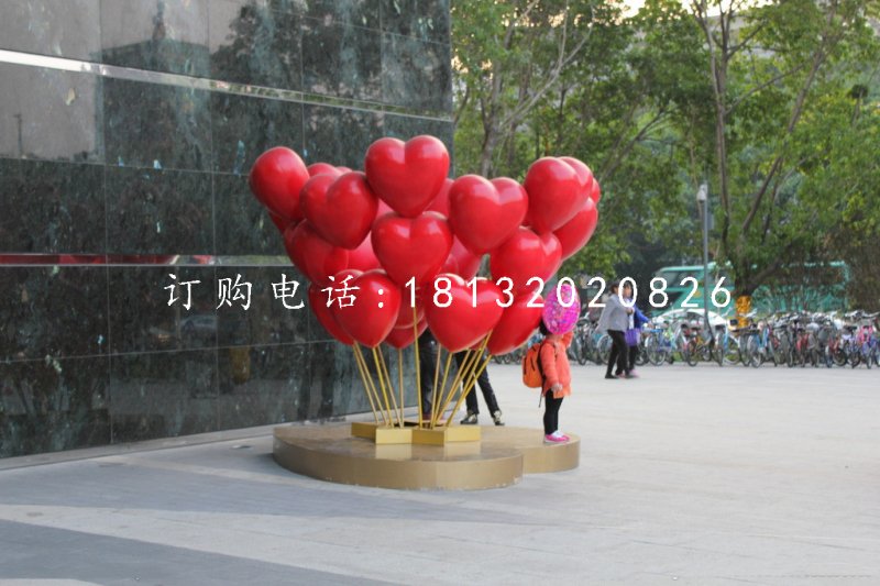 愛心氣球雕塑,玻璃鋼仿真雕塑.jpg 愛心氣球雕塑,玻璃鋼仿真雕塑.jpg