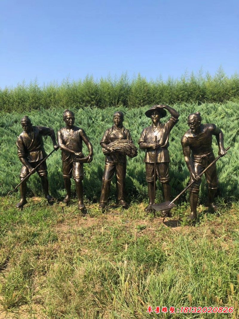 銅雕農耕人物組合