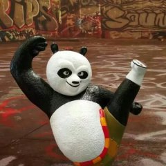 玻璃鋼功夫熊貓雕塑，玻璃鋼卡通雕塑