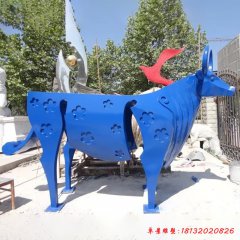 不銹鋼牛雕塑