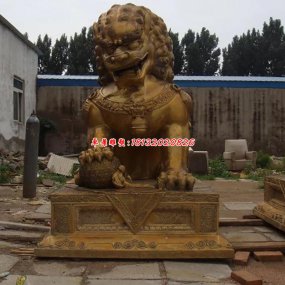 寺廟前口 銅獅子