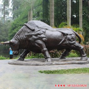 雕塑拓荒牛