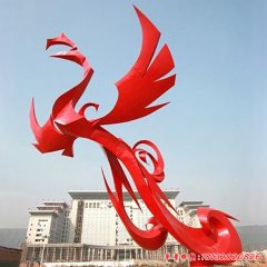 鳳凰涅槃的雕塑